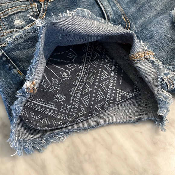 American Eagle Hi Rise Shortie Next Level Stretch Shorts size 6 Exc. condition - Picture 4 of 6